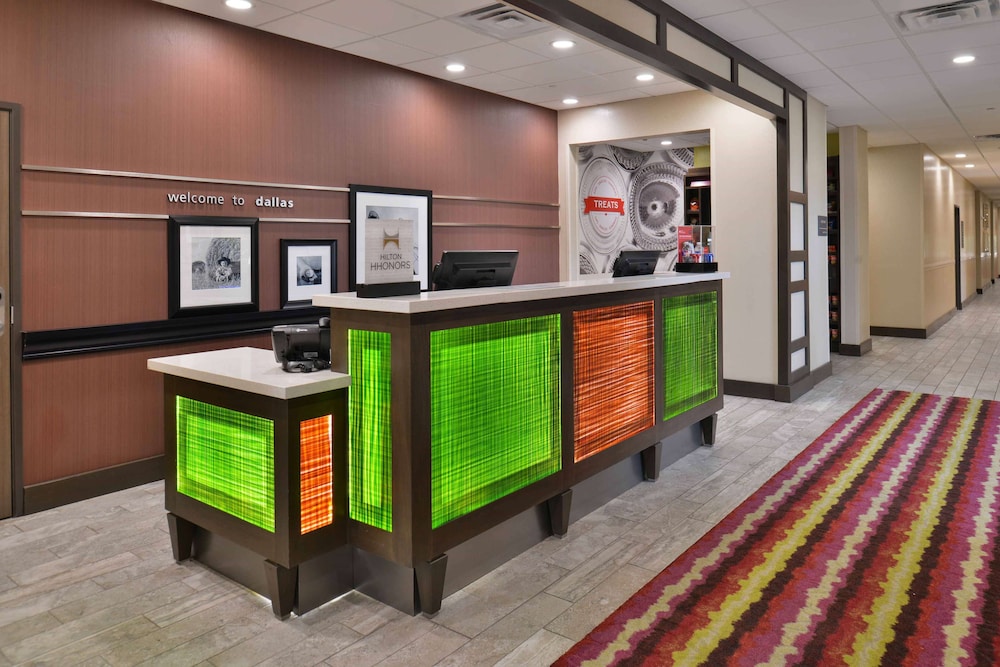 Hampton Inn & Suites Dallas Market Center - photo 8