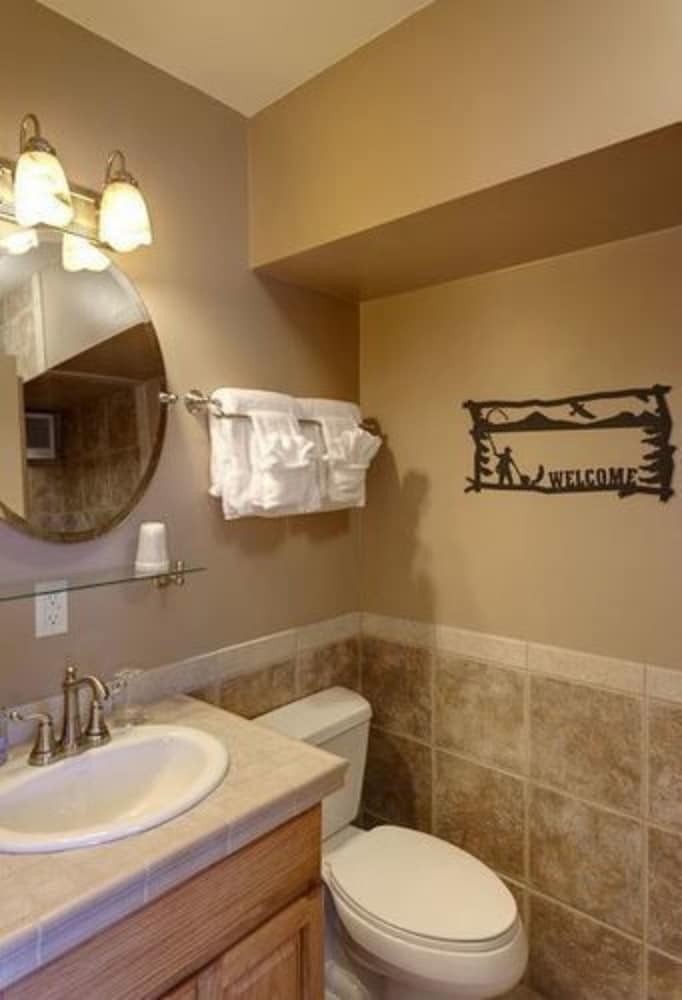 Sea Parrot Inn - photo 18