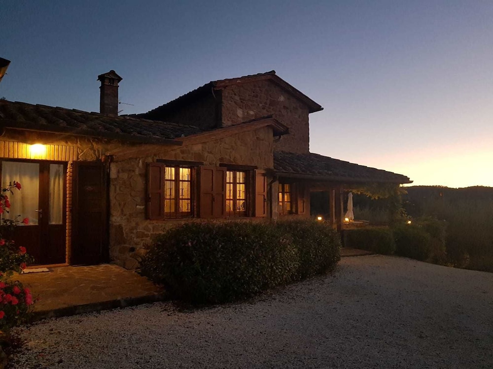 Piccolo Relais Galletto di Marzo Dimora per due con spa privata — Paciano — photo 2