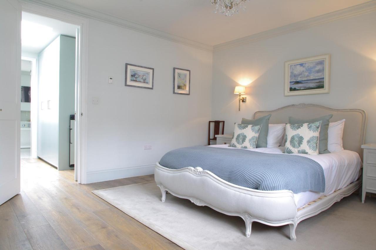 Elegant Chelsea Town House near Sloane Square — 4-Star Luxury Hotel in London, United Kingdom
