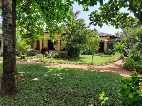 Tobias Villas — 4-Star Luxury Hotel in Cavelossim, India