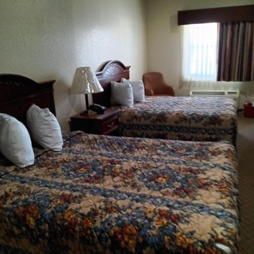 HiWay Inn Express - photo 10
