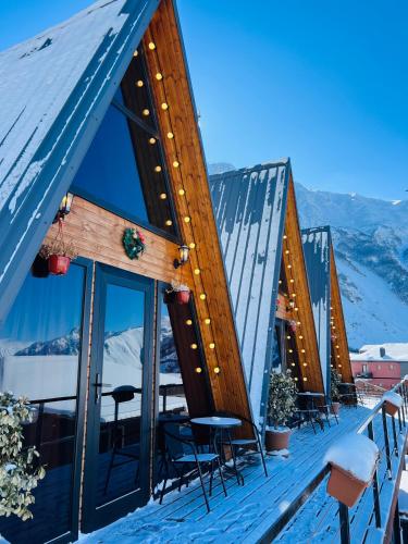 Pyramid Home Kazbegi — 4-Star Luxury Hotel in Step'antsminda, Georgia