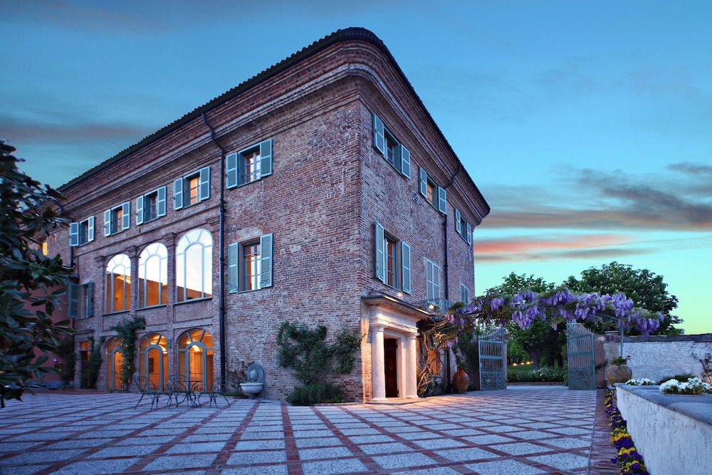 Relais Sant'Uffizio - last minute hotel in Penango