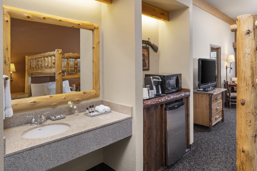 Grand Lodge Waterpark Resort - photo 13