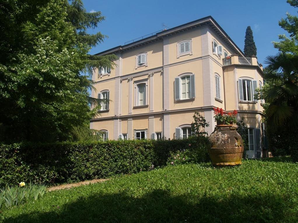Residence I Colli — 4-Star Luxury Hotel in Florence, Italy