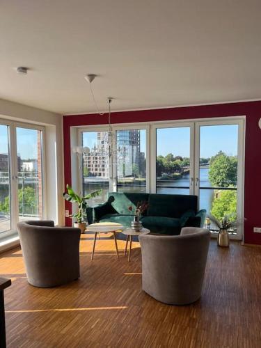 Penthouse Wohnung mit Flussblick — 4-Star Luxury Hotel in Oldenburg, Germany