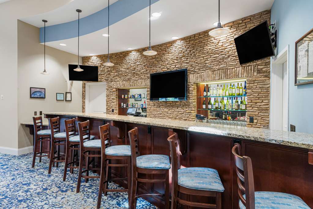 Best Western Plus Westgate Inn & Suites - photo 8
