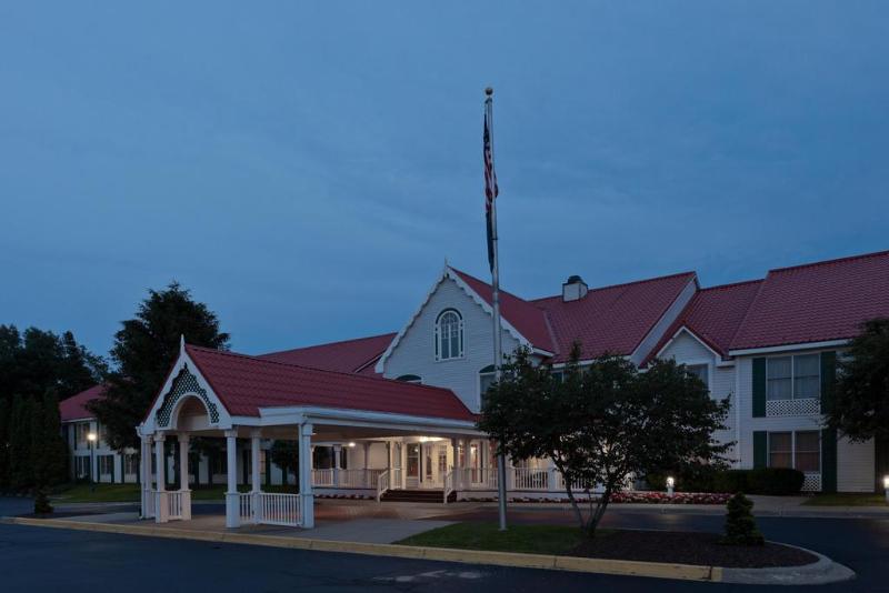 Country Inn & Suites by Radisson Holland MI - photo 25