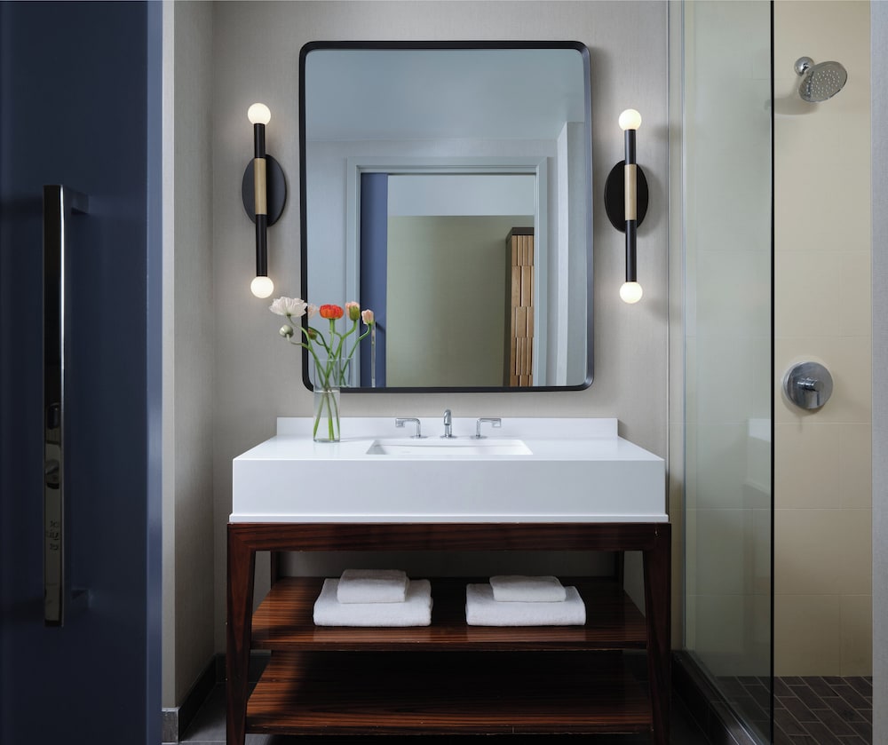 Kimpton Hotel Palomar Phoenix Cityscape by IHG - photo 12