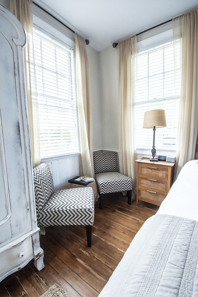 Suites on Coming - photo 59