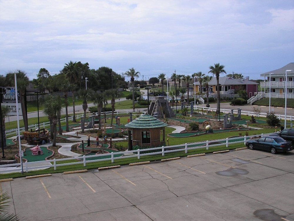 Inn at The Waterpark - photo 11