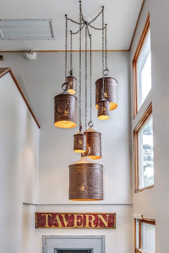 Lake Shore Farm Inn - photo 20