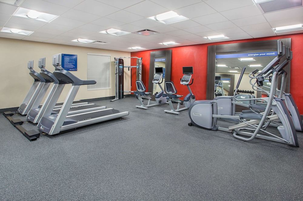 Hampton Inn Vincennes - photo 24
