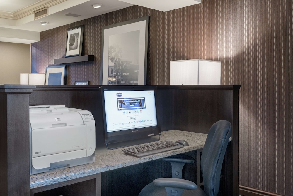 Hampton Inn & Suites Valley Forge Oaks - photo 33