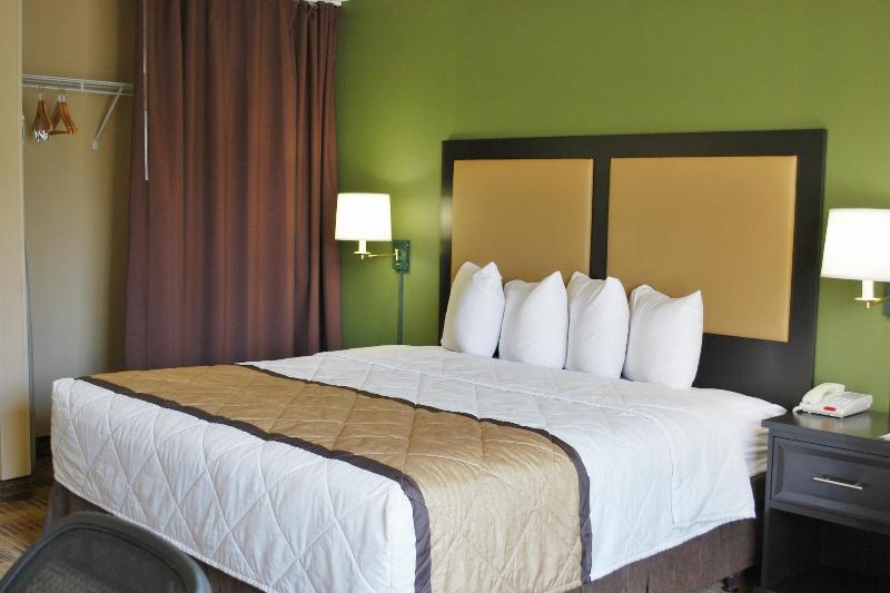 Extended Stay America Suites Chicago Schaumburg Conv Center - photo 31
