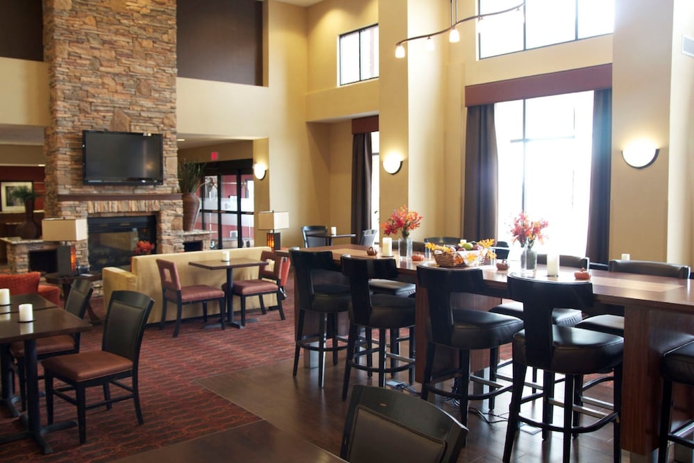 Hampton Inn & Suites Watertown - photo 6
