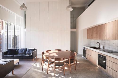 The Shed Great Ocean Road in Lorne, Australia