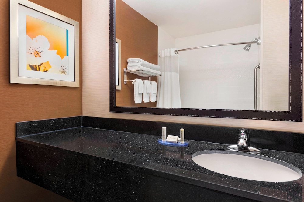 Fairfield Inn & Suites Mankato - photo 14