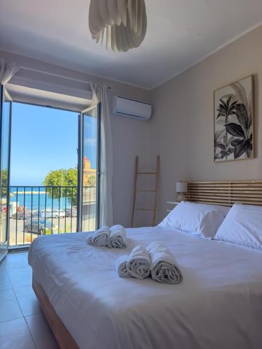 Casa Tulum Sea View & Breakfast — 4-Star Luxury Hotel in Palermo, Italy