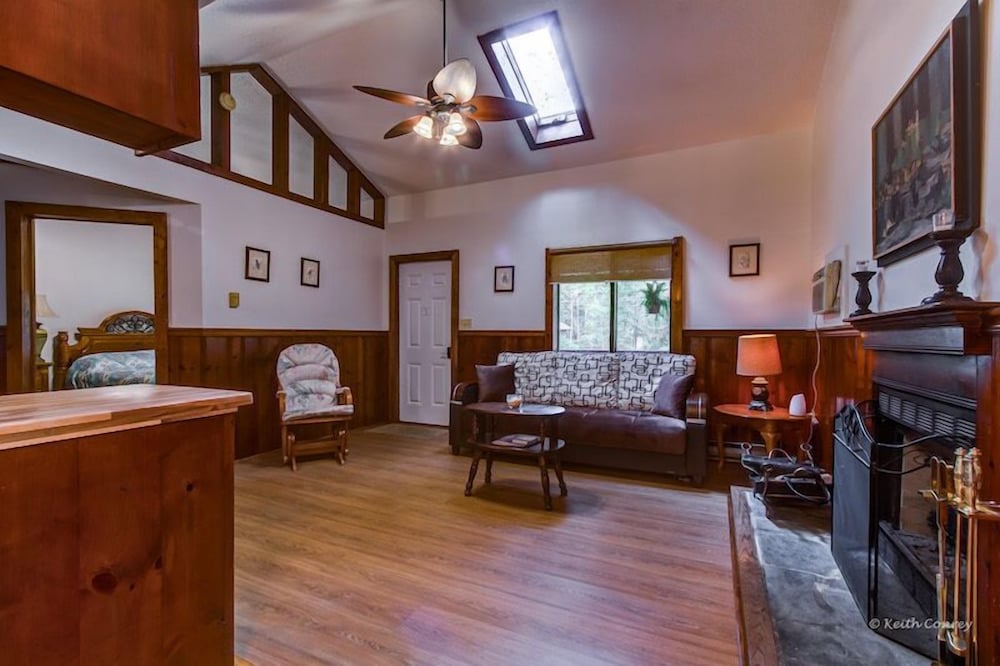 Magnolia Streamside Resort - photo 12