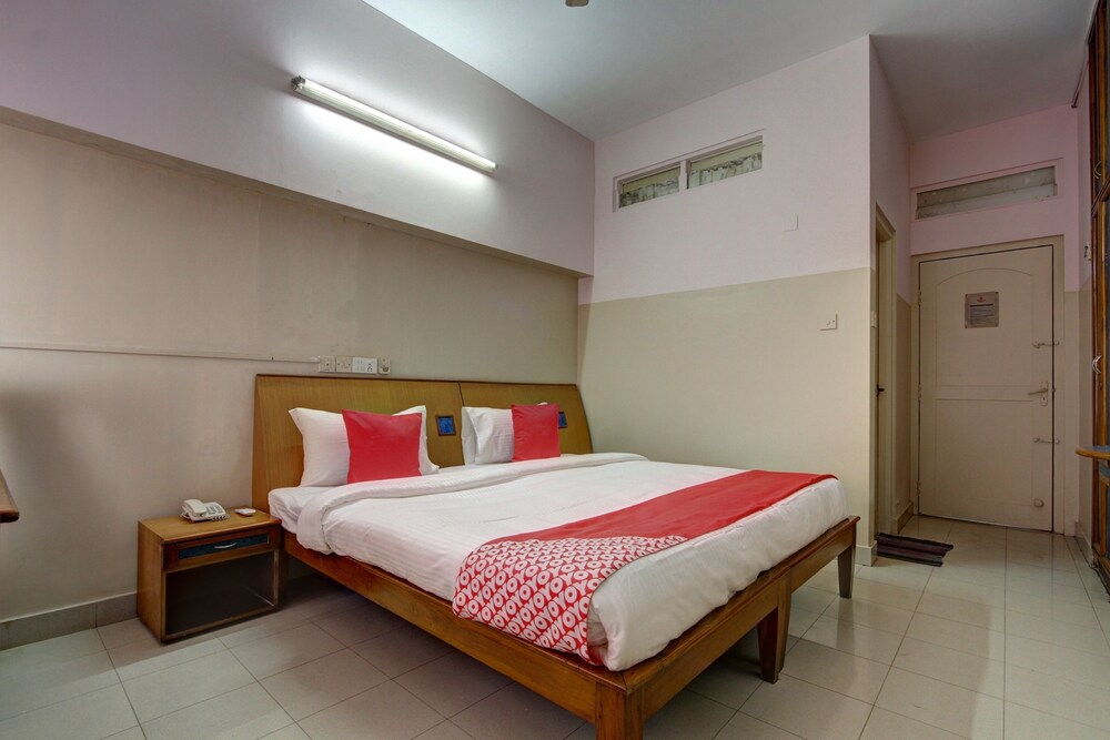OYO 17211 Maharaja Regency in Mangalore, India