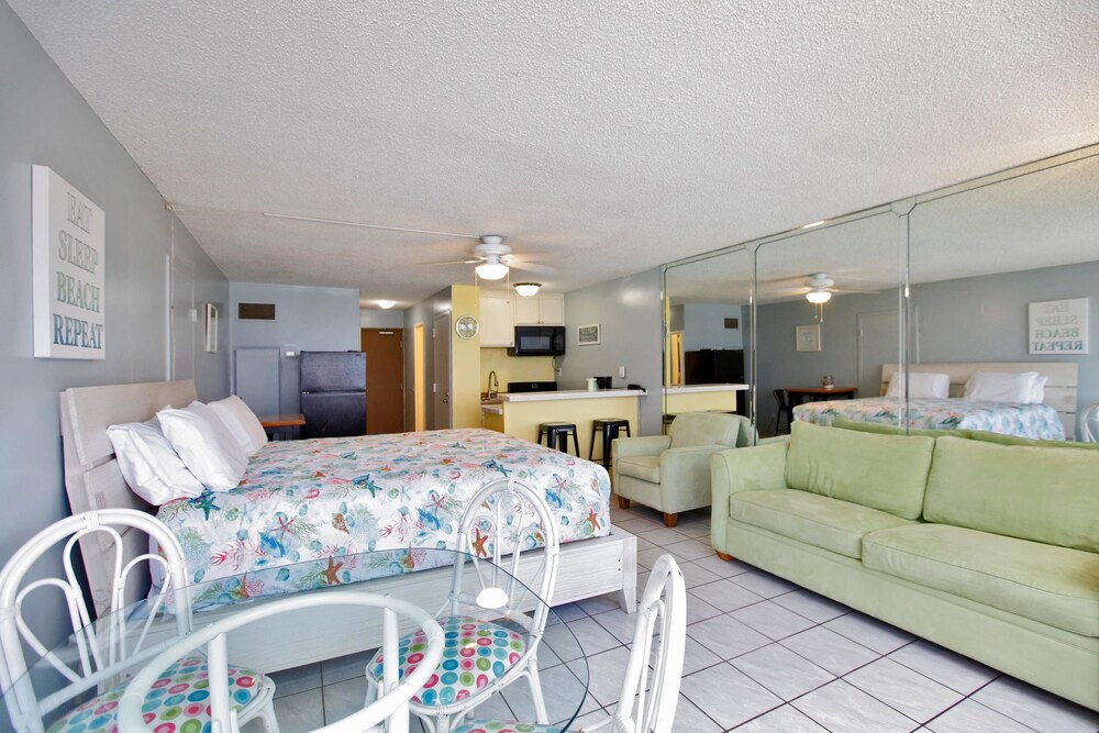 Top of the Gulf Beach Resort by Panhandle Getaways - photo 22