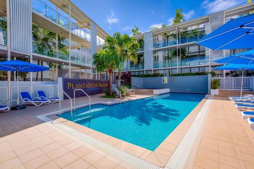 Unit 202 Plantation Resort Rainbow Beach Aircon Wifi Pool Views — Rainbow Beach