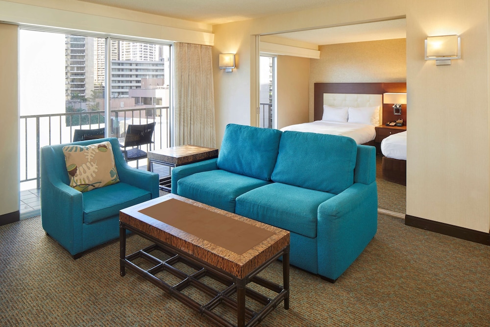 DoubleTree by Hilton Hotel Alana Waikiki Beach - photo 24