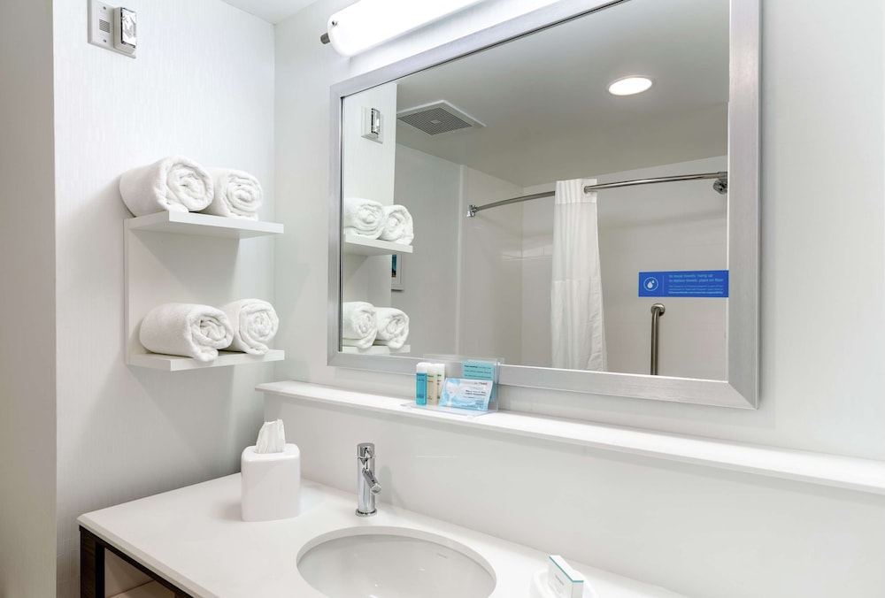 Hampton Inn Acworth - photo 26