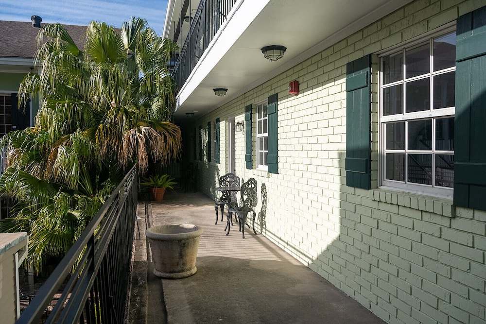 French Quarter Suites Hotel - photo 57