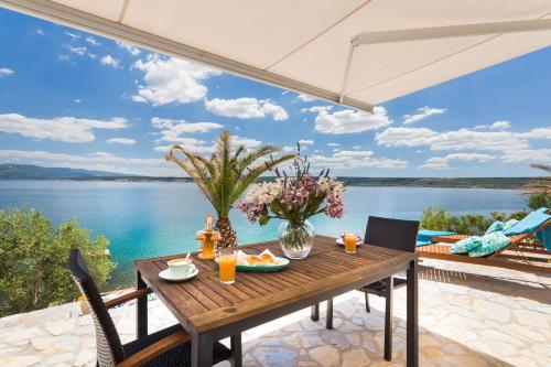 Apartment Nick Posedarje — 4-Star Luxury Hotel in Posedarje, Croatia