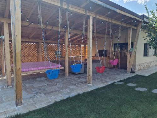 Casuta de vacanta Danuț&Erin — 4-Star Luxury Hotel in Targu Jiu, Romania