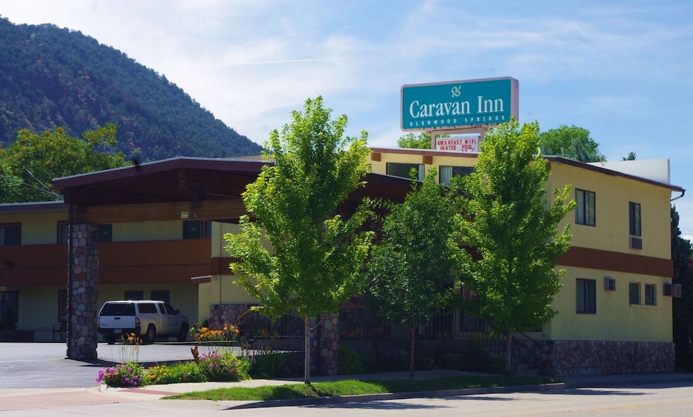 Caravan Inn - photo 17