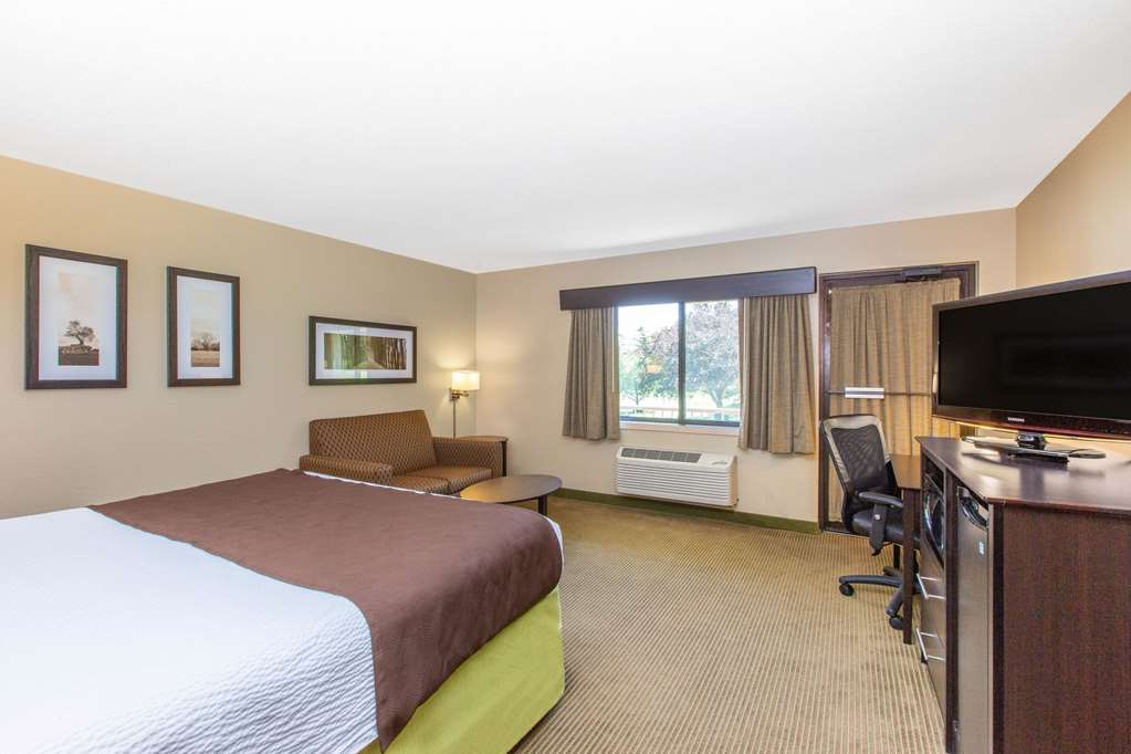 AmericInn by Wyndham Okoboji - photo 11