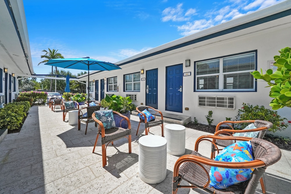 Hollywood Beach Suites - carbon neutral hotel in Hollywood