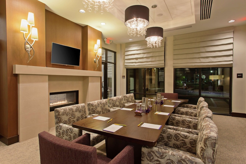 Hilton Garden Inn Irvine Orange County Airport - photo 37