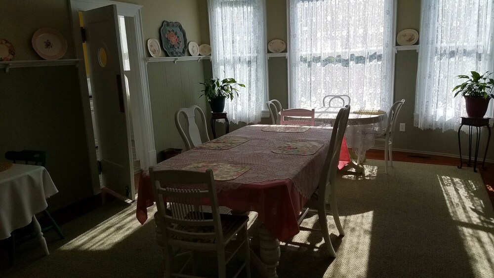 The Old Victorian Inn - photo 14