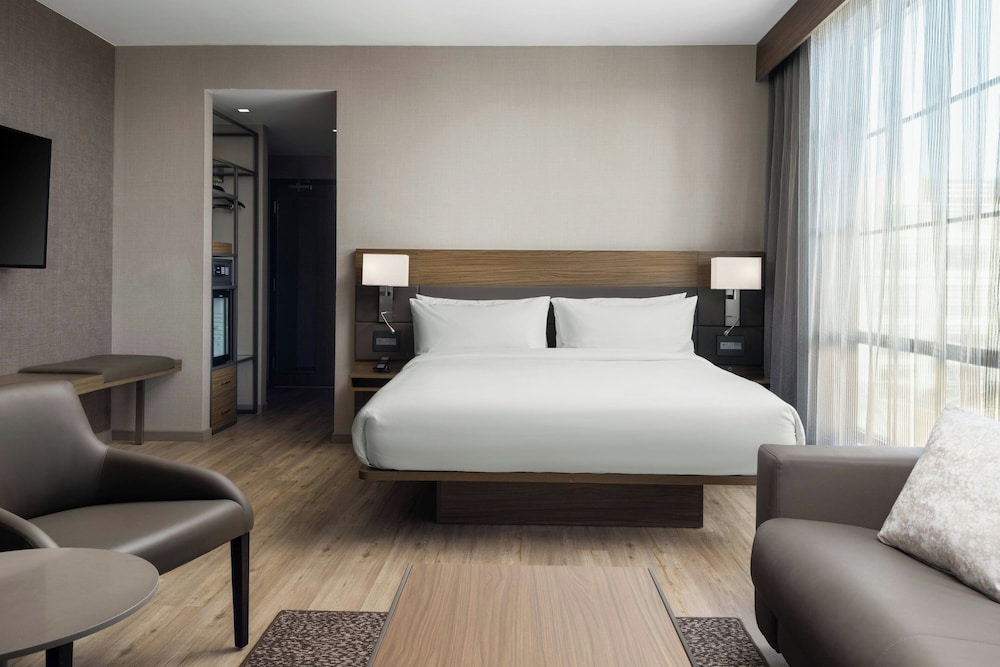 AC Hotel Dayton - photo 10