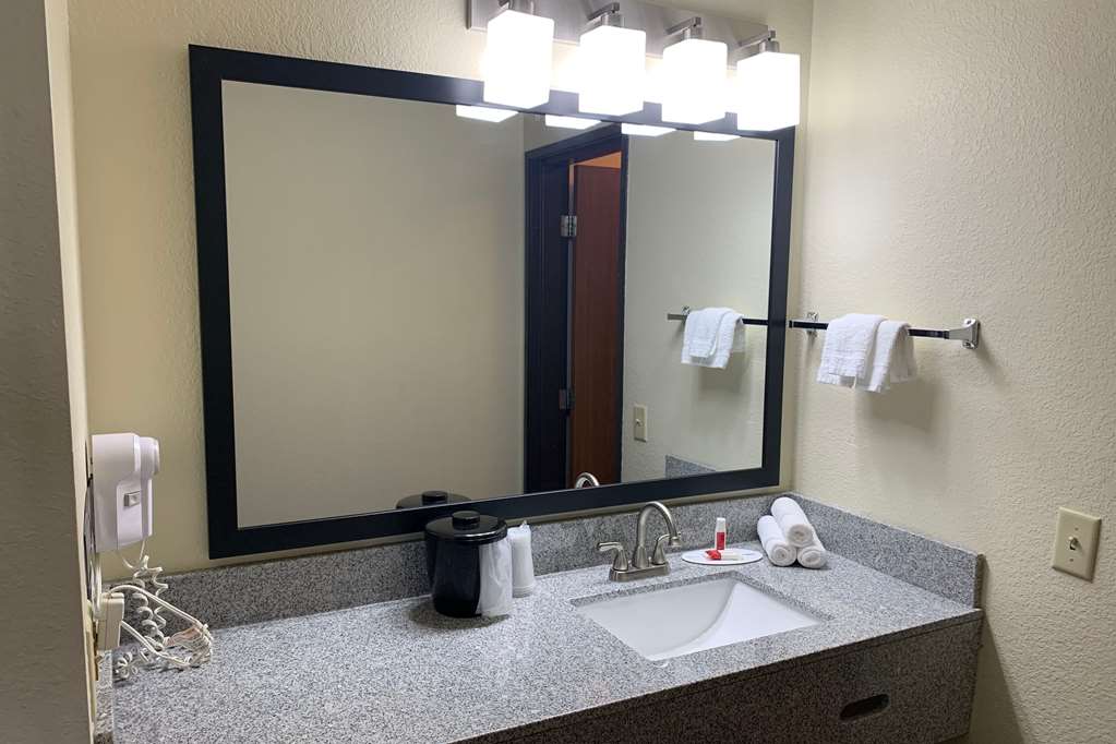 Baymont by Wyndham Waupun - photo 14