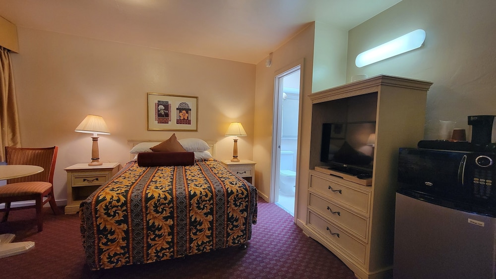 El Camino Inn - photo 15
