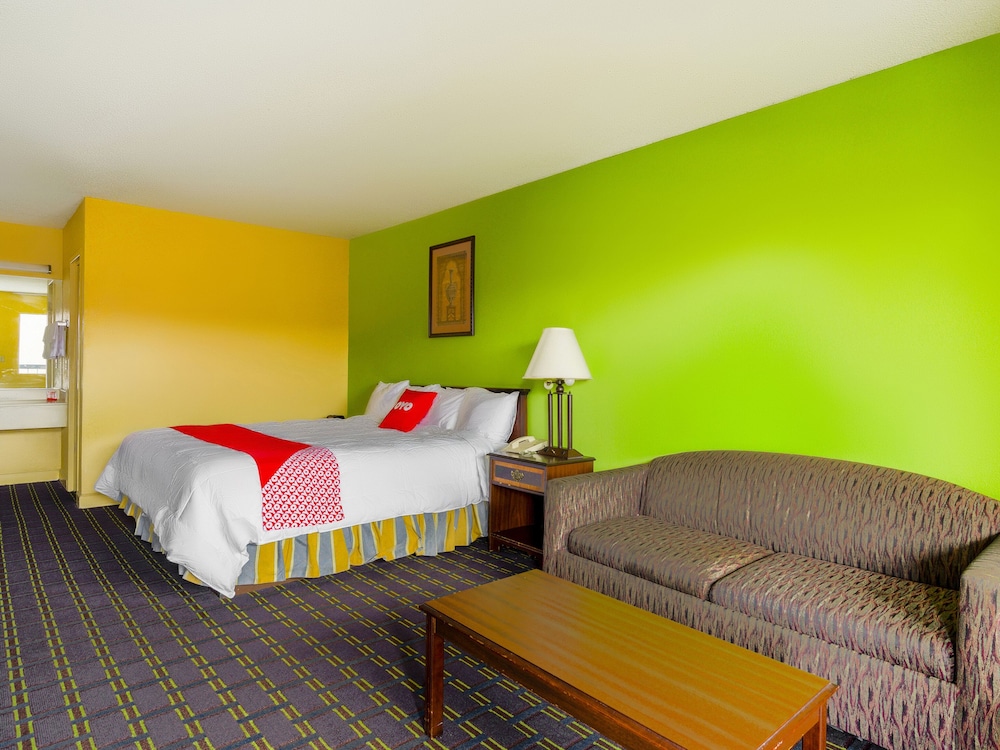 OYO Hotel Williamston - photo 3