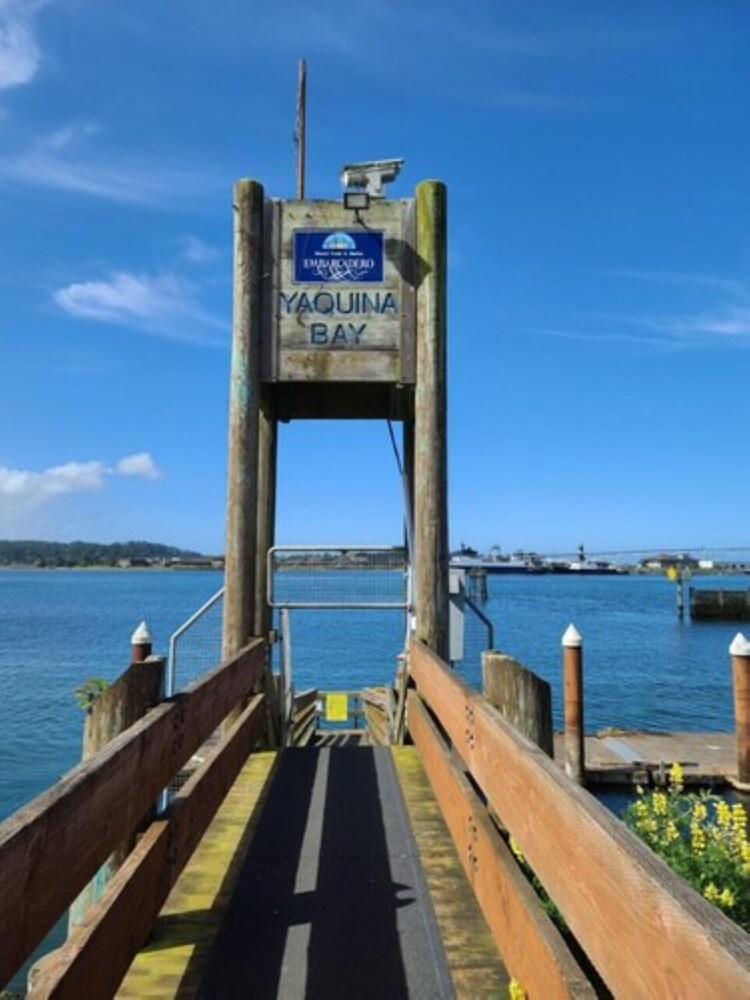 Embarcadero Resort Hotel & Marina - photo 94