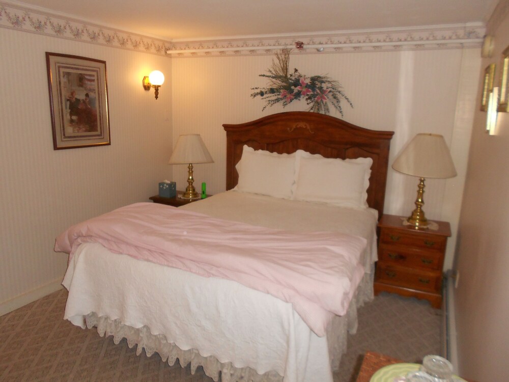 Eastman Inn - photo 7