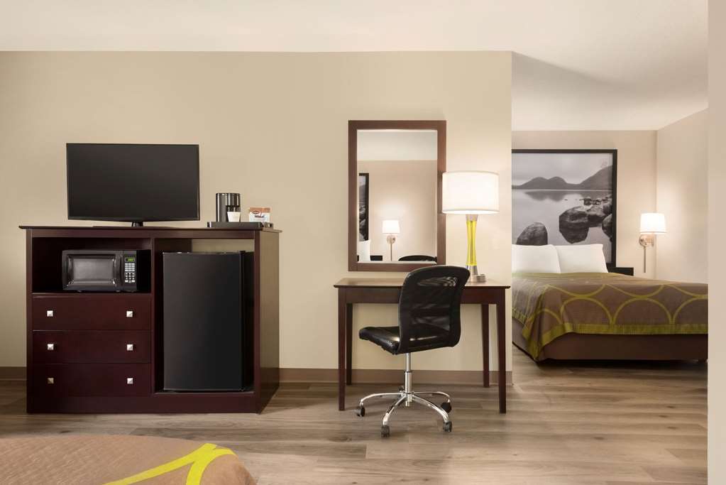 Super 8 by Wyndham Bethany MO - photo 24