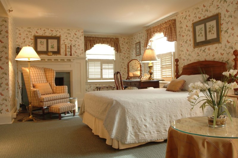 Roger Sherman Inn - photo 21