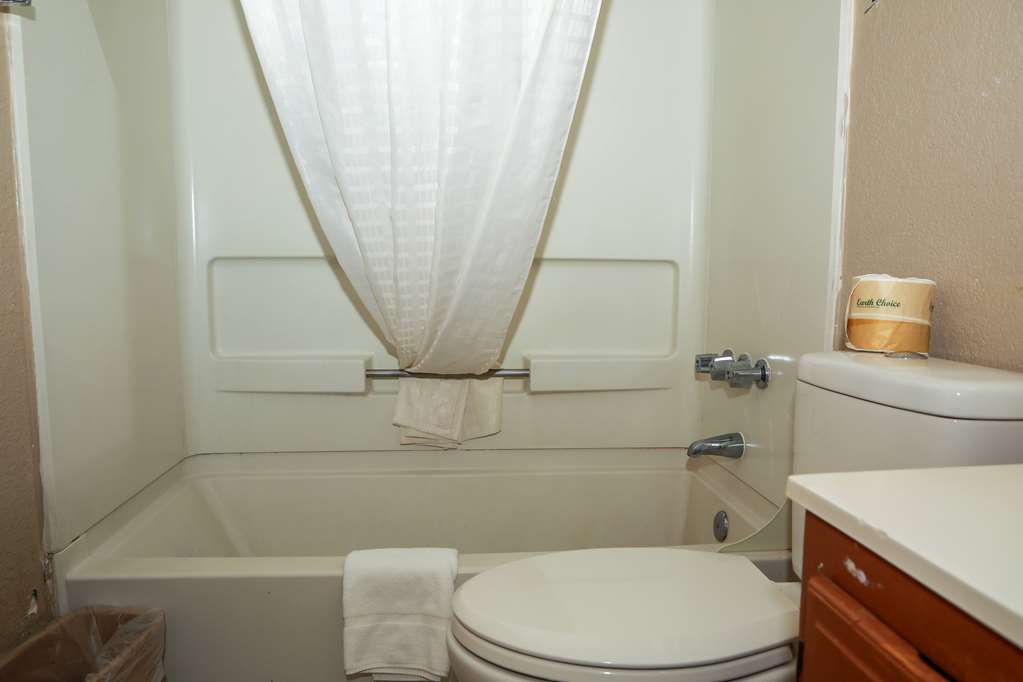 Super 8 by Wyndham Gallup - photo 23