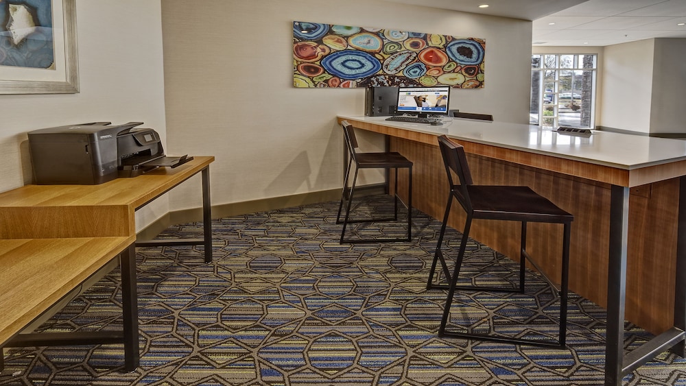 Holiday Inn Express Louisville Airport Expo Center by IHG - photo 14