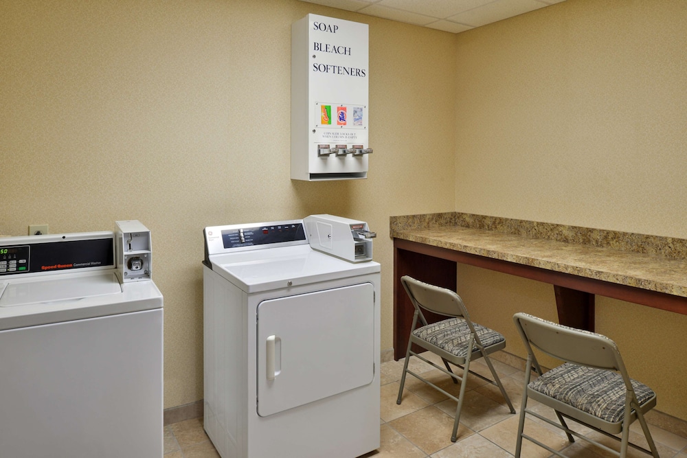 Hampton Inn Wytheville - photo 52