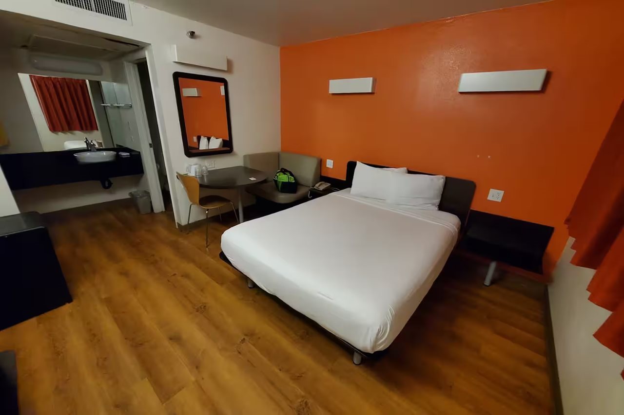 Super 8 by Wyndham Petaluma - photo 7